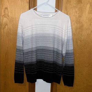 Alfred Dunner Gradient Black and Gray Crewneck Sweater